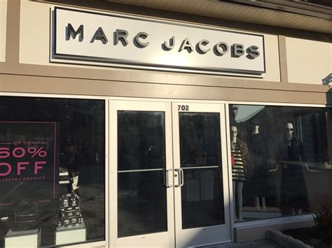 marc jacobs outlets.